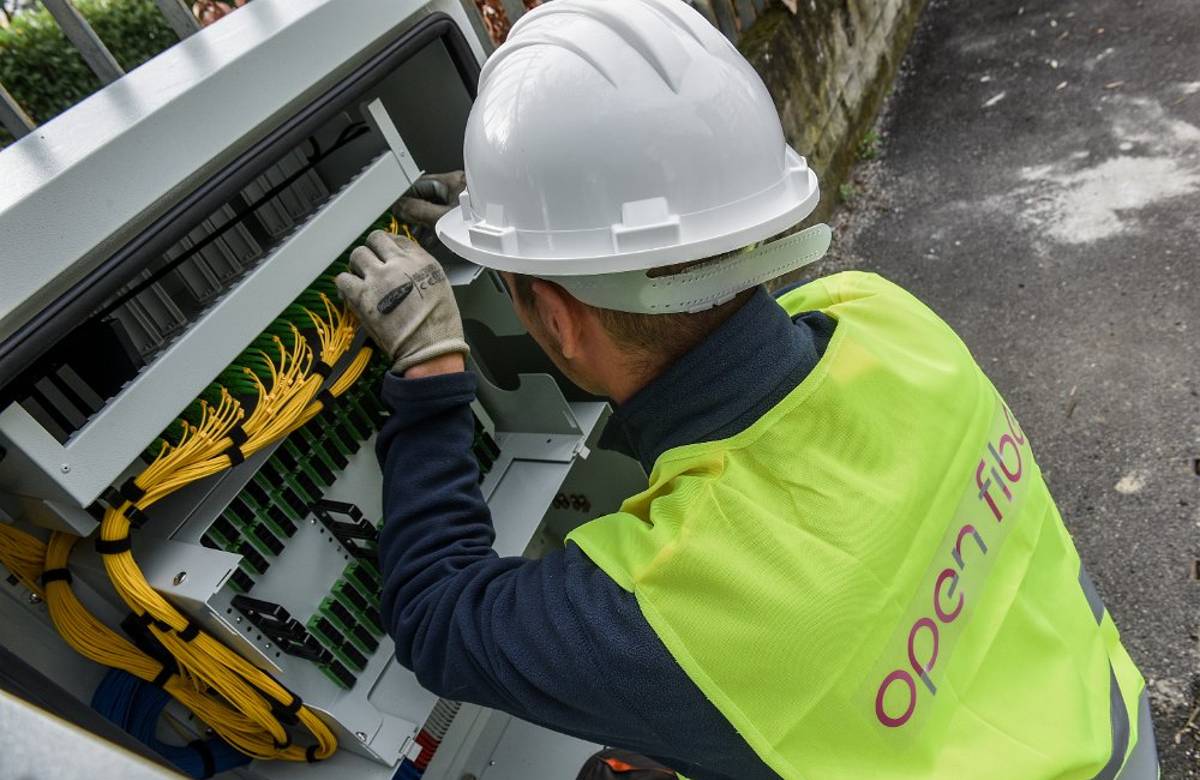 Fibra ottica: la rete pubblica di Open Fiber arriva anche a Monreale