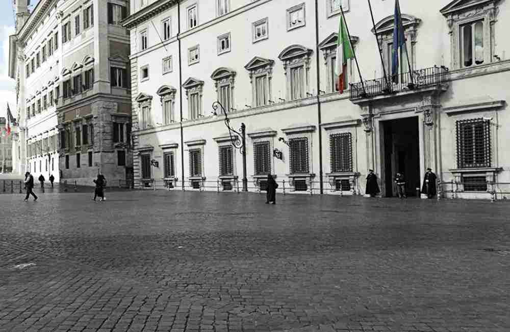 Covid, nuove regole per green pass e quarantene. Le decisioni del governo