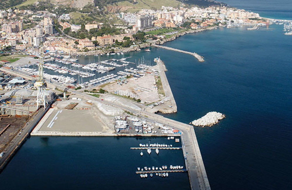 Lavori nei porti per 645 milioni e accordo con Costa e Msc