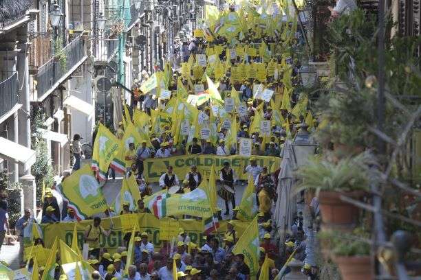 Oltre 20 mila agricoltori Coldiretti in protesta a Palermo