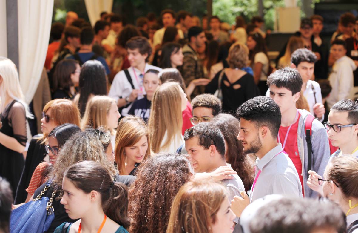 Gli studenti bocciano la Dad: crea disagi, peggiora la formazione