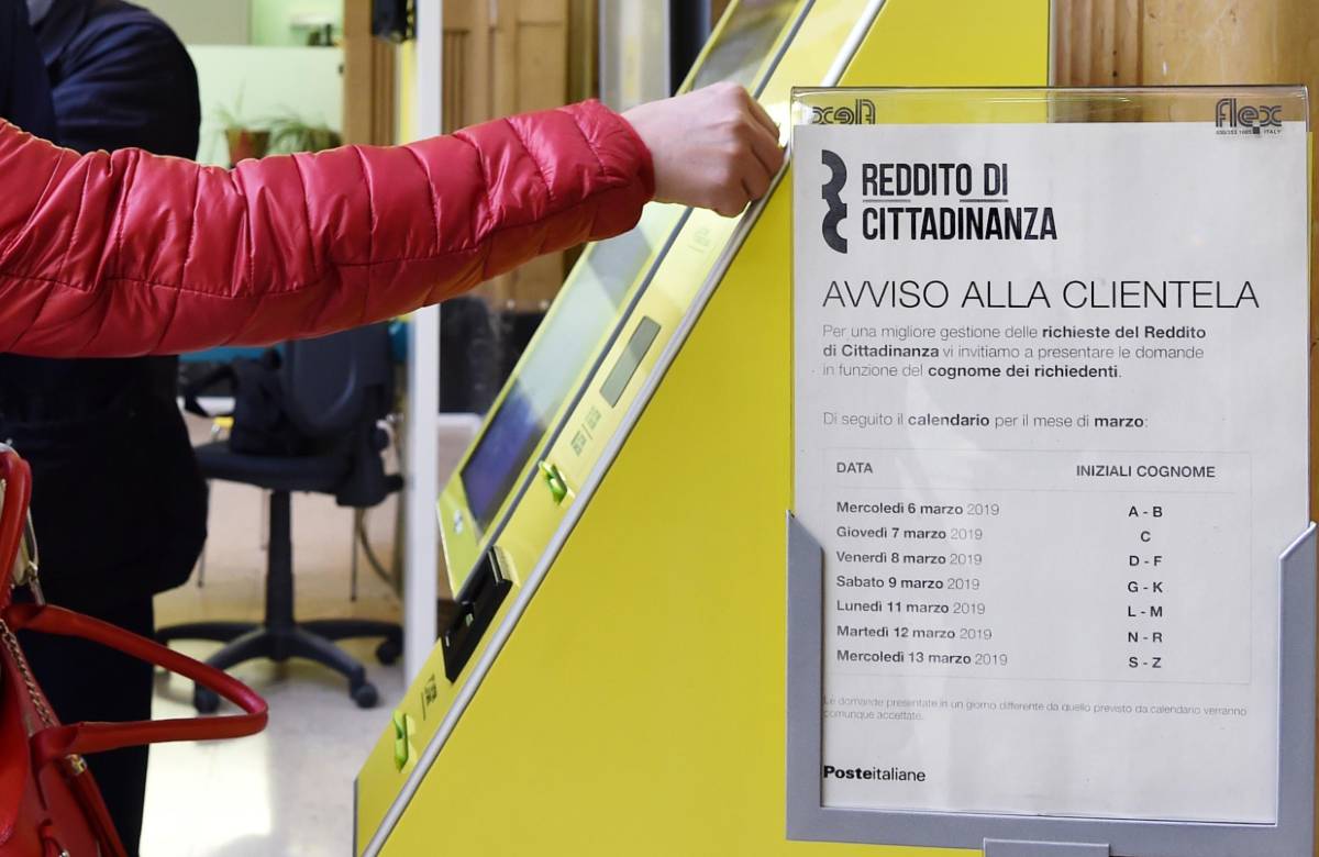 A spasso col reddito di cittadinanza? Piuttosto, a lavorare al Comune