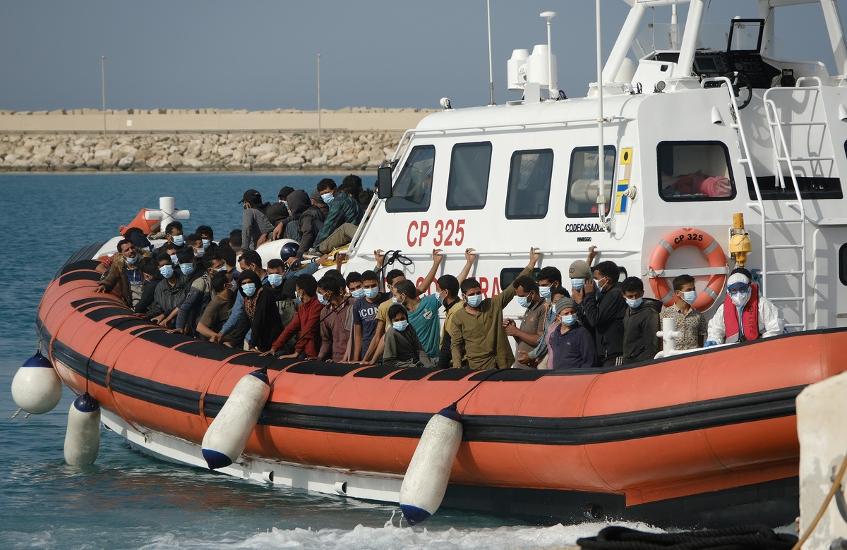Migranti, la questione umanitaria viene scordata davanti ai numeri