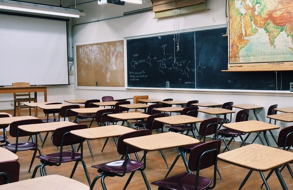 Scuola, la Sicilia “gialla” torna in classe. “Regione si attiene alle norme nazionali”