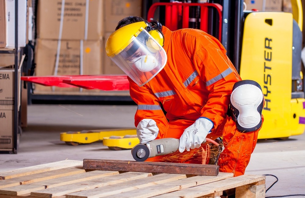 Sicurezza: la circolare del Ministero su uso delle piattaforme di lavoro elevabili