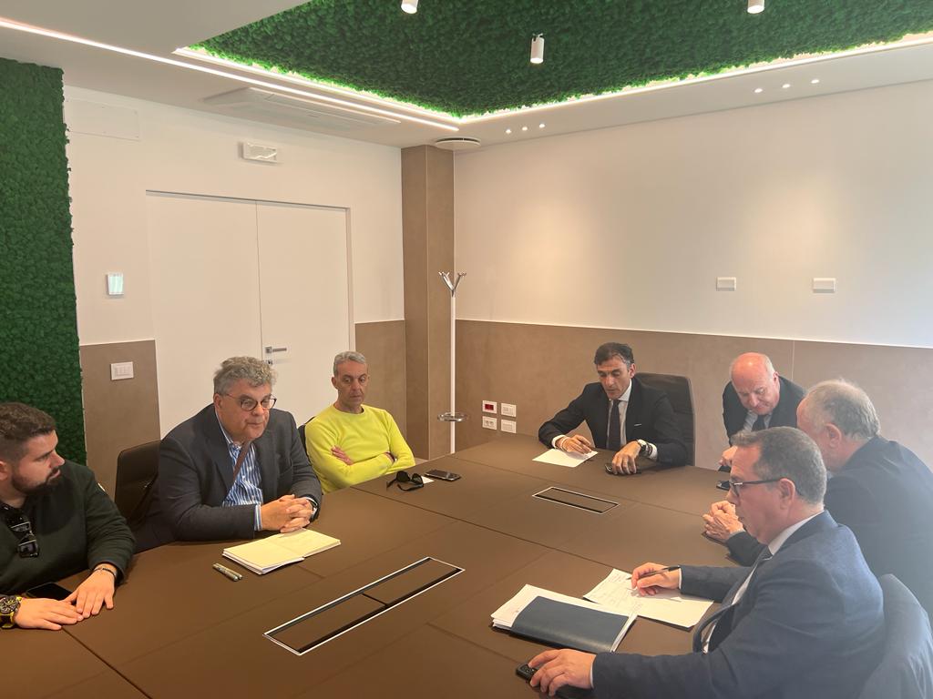 Almaviva, nuovo tavolo alla Regione. “Unico obiettivo salvare i lavoratori”