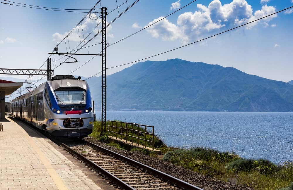 Trenitalia Sicilia, un biglietto unico mensile per viaggiare in tutta la Regione