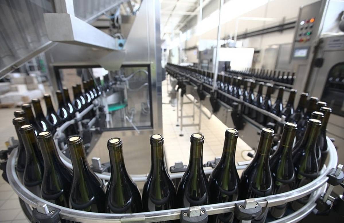 Vino, produttori costretti ad aumento del dieci per cento