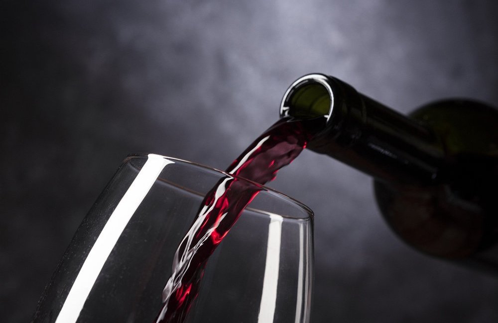 Sicilia, il Covid non risparmia il vino di qualità, ma i vigneti crescono