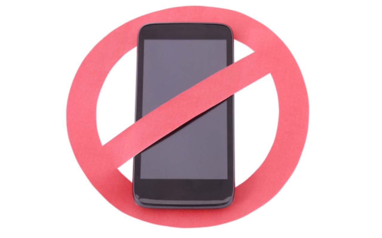 Stop ai cellulari in Sicilia