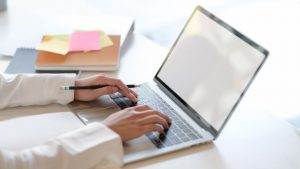 In cerca di lavoratori in smart working: il lavoro da sogni esiste