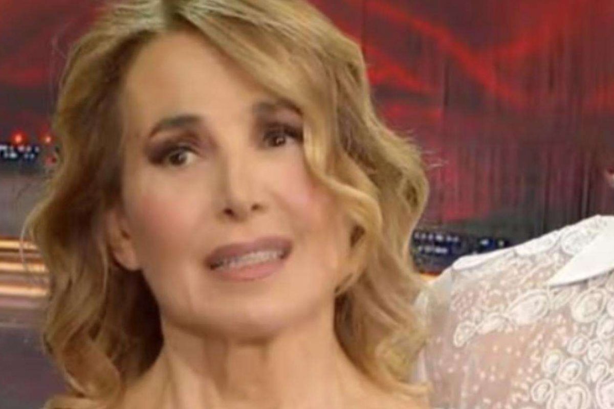Barbara D’Urso, ha preso una decisione sofferta: il referto medico fa tremare Ballando | Dopo tutto questo percorso deve farlo