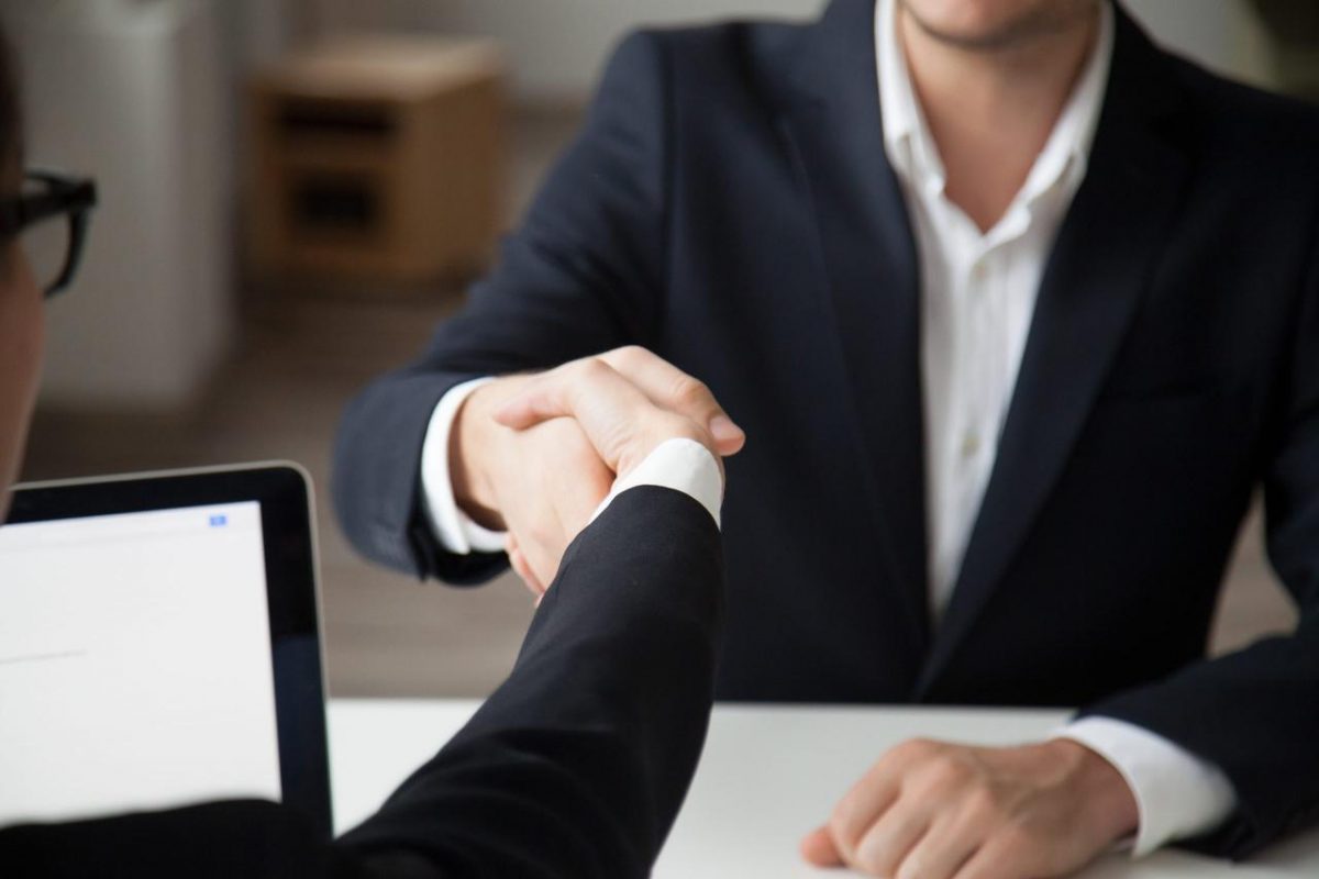 Posti pubblici in esplosione a dicembre: migliaia di assunzioni solo con il diploma e stipendi da capogiro | Invio domande urgente