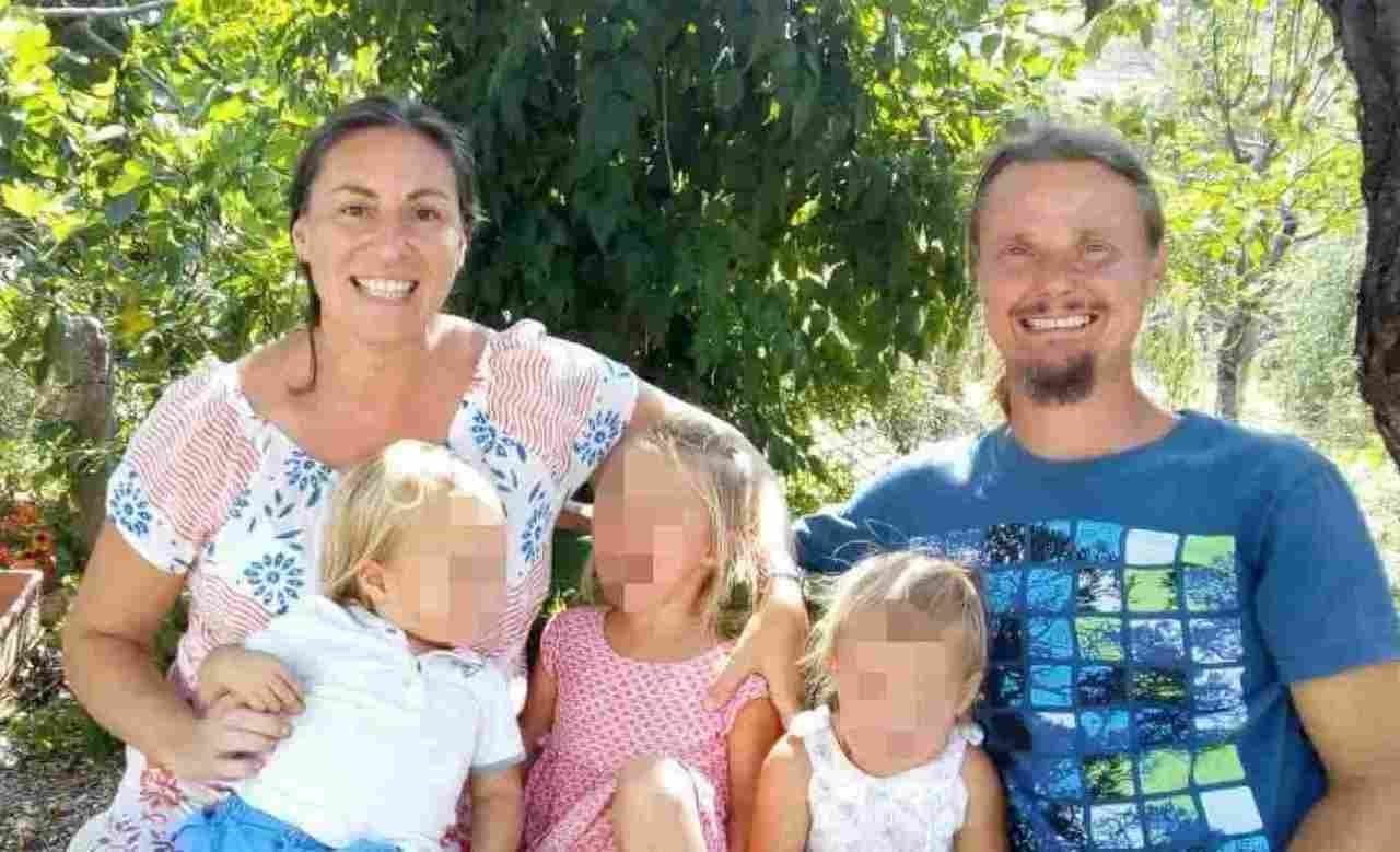 ULTIM’ORA – Famiglia nel bosco, è partita la denuncia ufficiale | Ostilità e una pessima condotta: è finita male